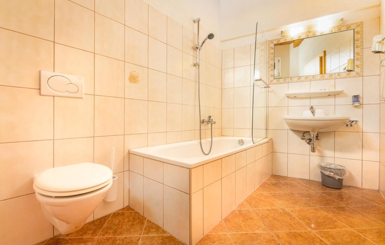 Hotel Traube Fliess Dış mekan fotoğraf